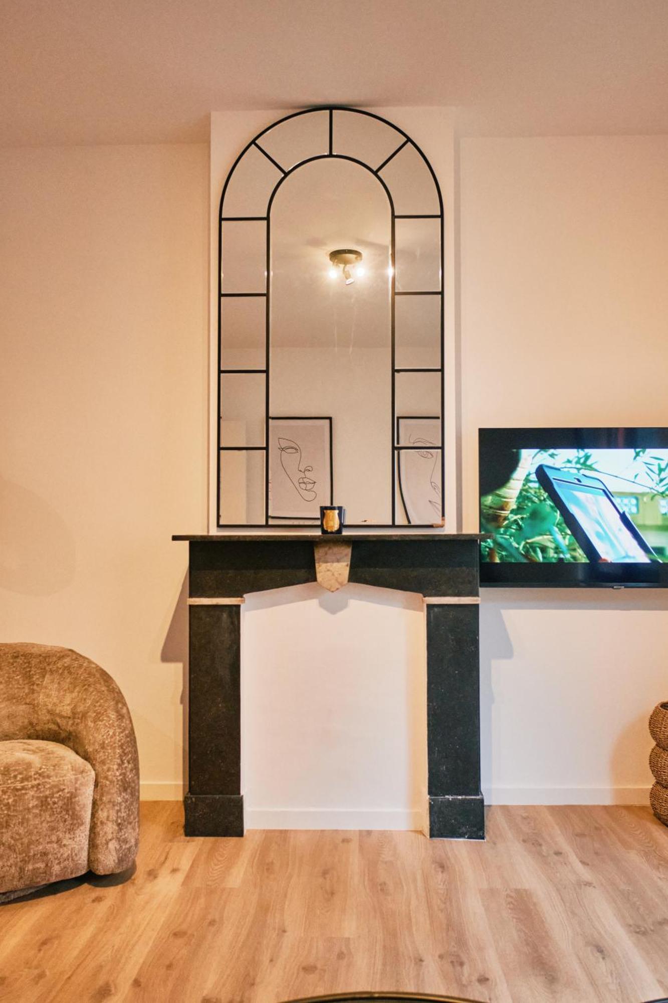 Urbanchic Appartement Cosy 1B リエージュ エクステリア 写真